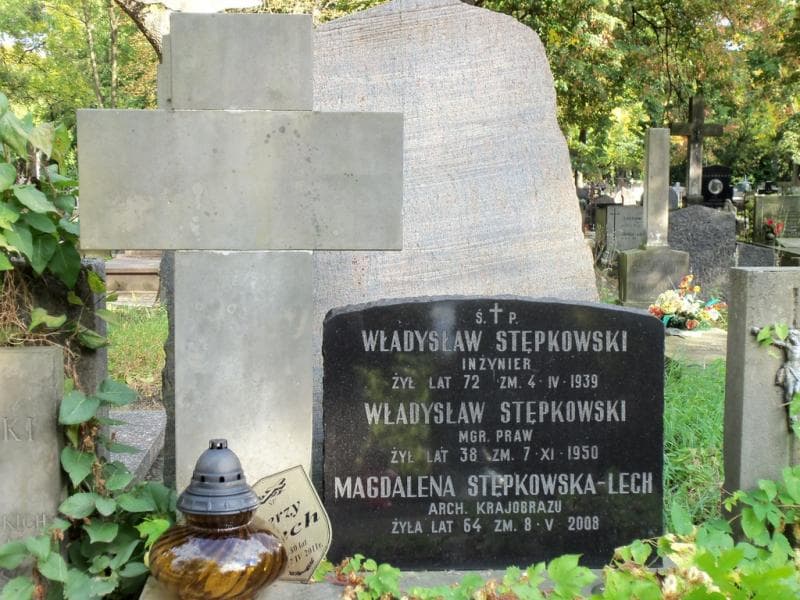 Zdjęcie grobu Magdalena Stępkowska-Lech (2)