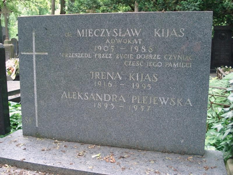 Zdjęcie grobu Aleksandra Plejewska (2)