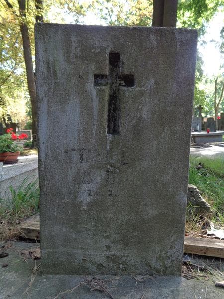Zdjęcie grobu Anonim (2)