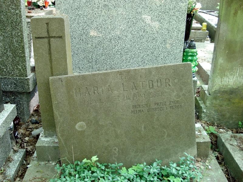Zdjęcie grobu Maria Latour (1)