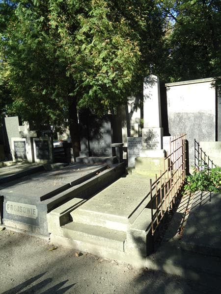 Zdjęcie grobu Bronisława Dąbrowska (1)
