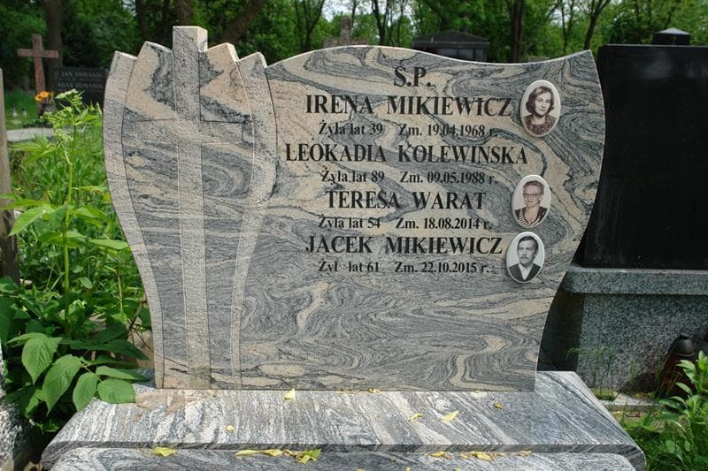 Zdjęcie grobu Teresa Warat (2)