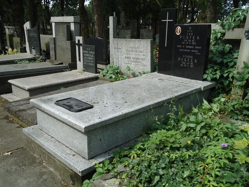 Zdjęcie grobu Jan Piątek (1)