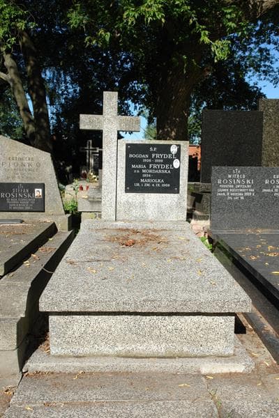 Zdjęcie grobu Mariolka Frydel (1)