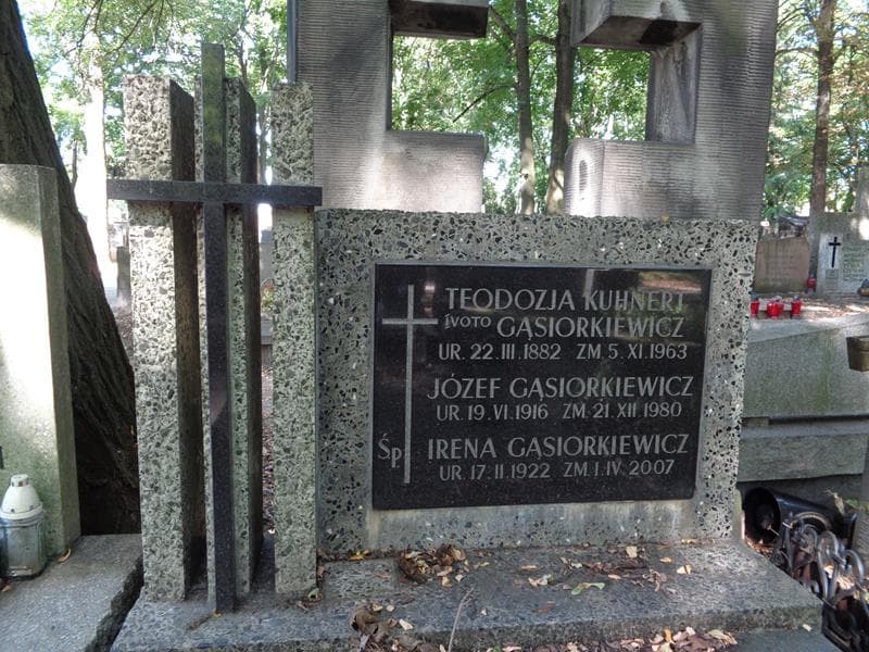 Zdjęcie grobu Irena Gąsiorkiewicz (2)