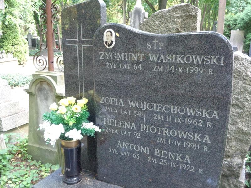 Zdjęcie grobu Antoni Benka (2)