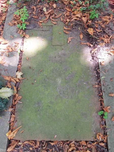 Zdjęcie grobu Bronisława Kołomyjska (2)