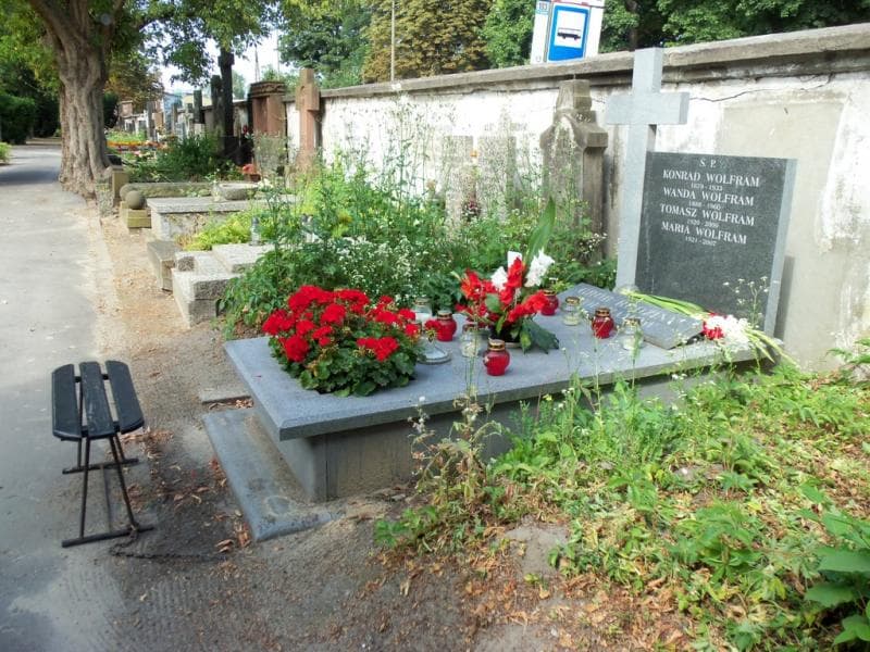 Zdjęcie grobu Konrad Wolfram (1)