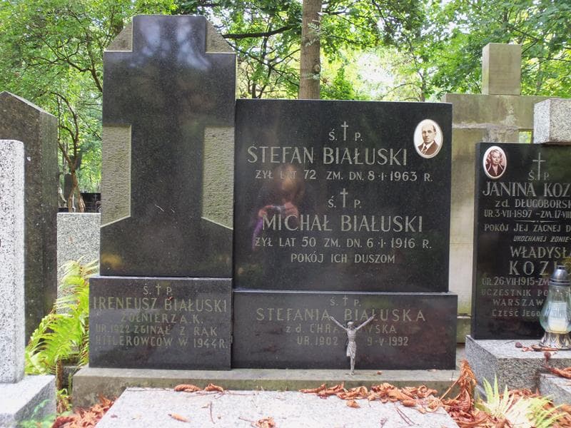 Zdjęcie grobu Ireneusz Białuski (2)
