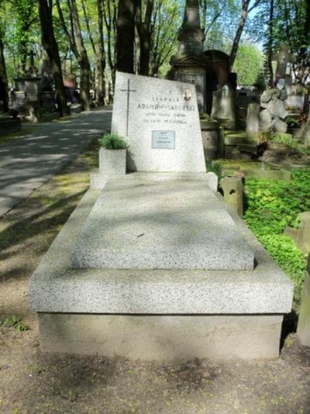 Zdjęcie grobu: Leszek Adamów