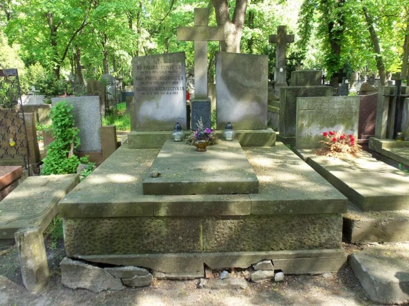 Zdjęcie grobu: Księża Zmartwychwstańcy