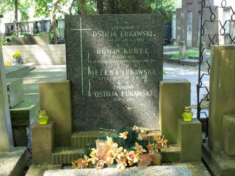 Zdjęcie grobu Roman Kubec (2)