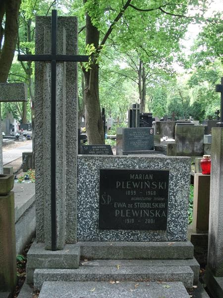 Zdjęcie grobu Marian Plewiński (2)