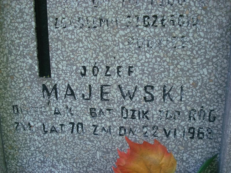 Zdjęcie grobu Józef Majewski (2)