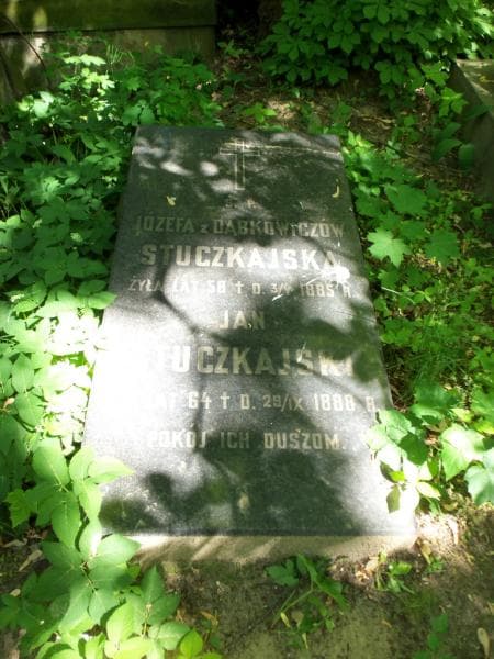 Zdjęcie grobu Józefa Stuczkajska (2)