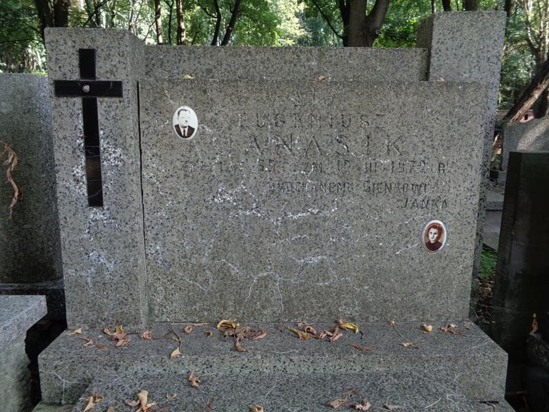 Zdjęcie grobu Eugeniusz Janasiak (2)