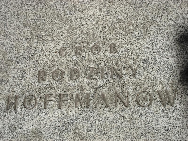 Zdjęcie grobu Hoffmanowie (2)