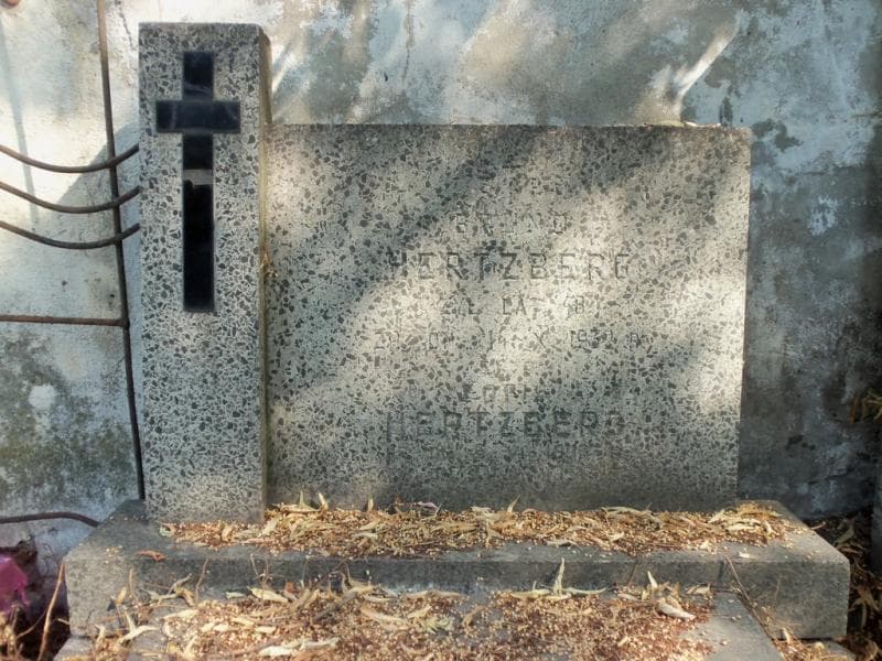 Zdjęcie grobu Bruno Hertzberg (2)