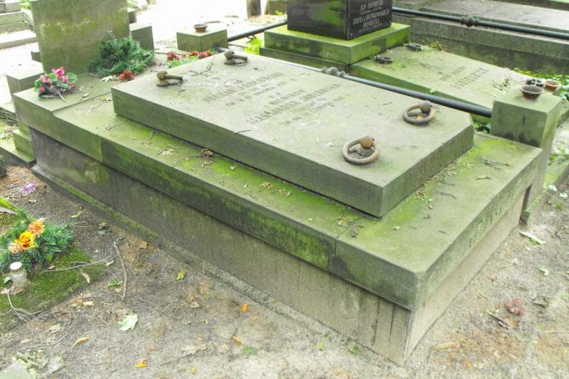 Zdjęcie grobu Juljan Jabłoński (1)