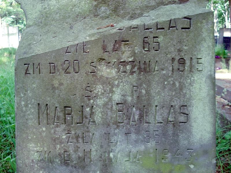 Zdjęcie grobu Marja Ballas (2)