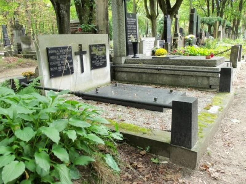 Zdjęcie grobu Jan Tański (1)