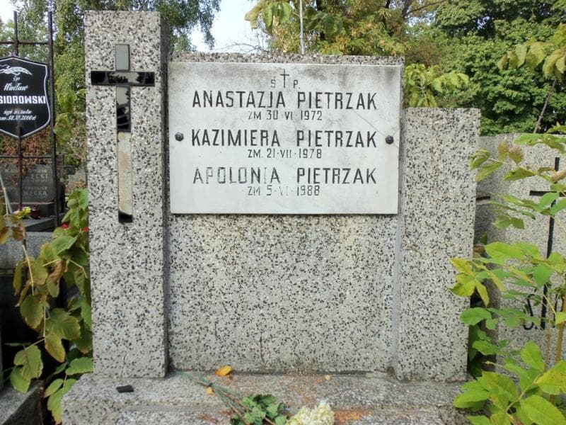 Zdjęcie grobu Kazimiera Pietrzak (2)