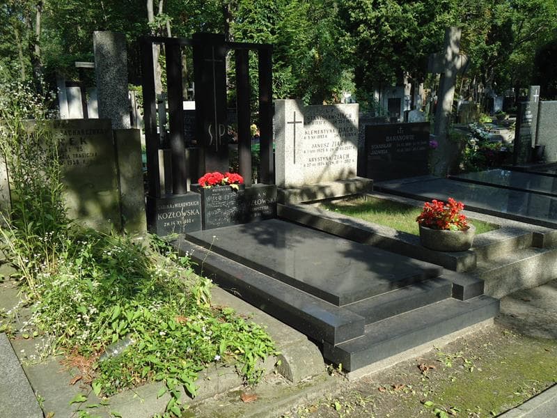 Zdjęcie grobu Jan Kozłowski (1)