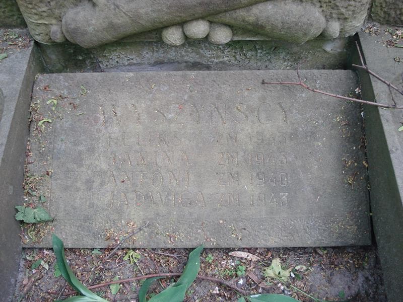 Zdjęcie grobu Antoni Wyszyński (2)