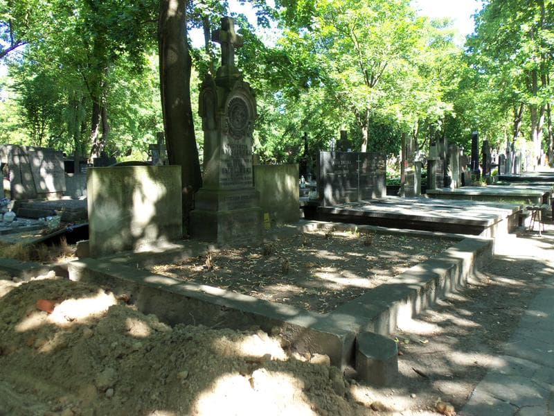 Zdjęcie grobu Aleksandra Krysicka (1)