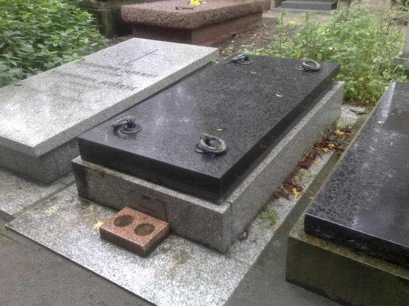 Zdjęcie grobu Stanisława Baczyńska (1)