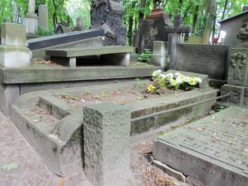 Zdjęcie grobu Antonina De Ruttie (1)