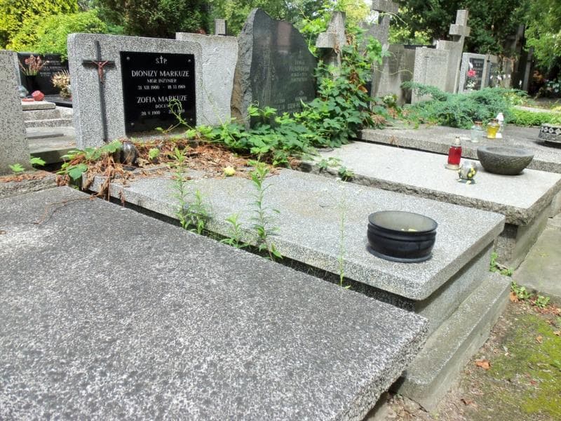 Zdjęcie grobu: Dionizy Markuze