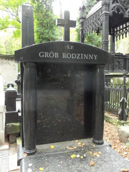 Zdjęcie grobu Anonim (2)