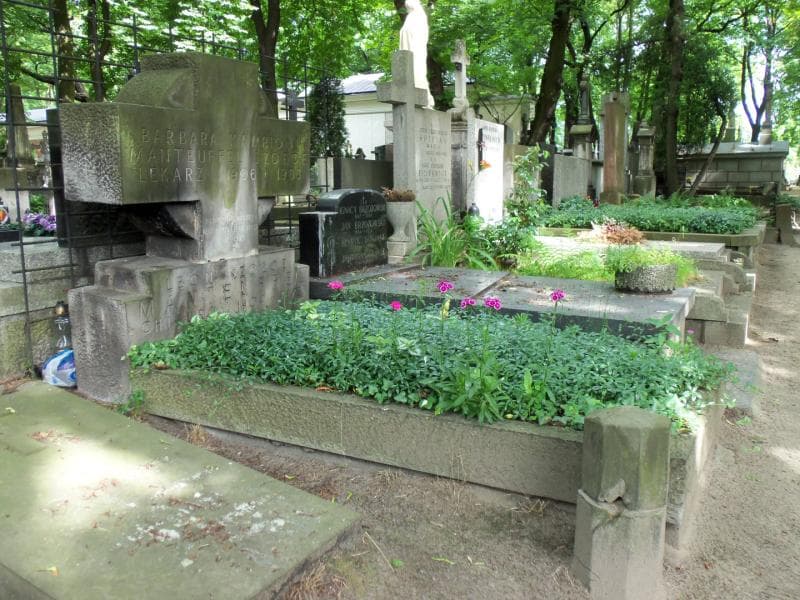 Zdjęcie grobu Barbara Manteuffel De Varis (1)