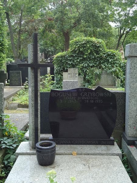 Zdjęcie grobu Bogusław Grzybowski (2)