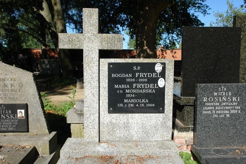 Zdjęcie grobu Mariolka Frydel (2)