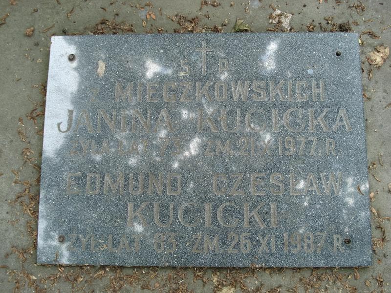 Zdjęcie grobu Edmund Czesław Kucicki (2)