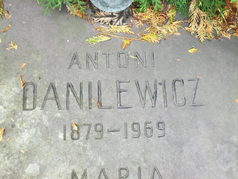 Zdjęcie grobu Antoni Danilewicz (2)