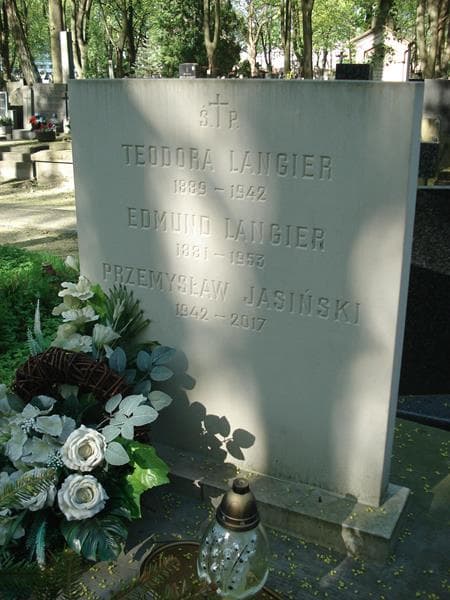 Zdjęcie grobu Teodora Langier (1)