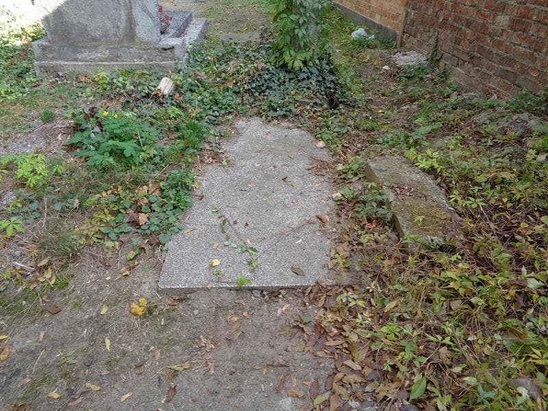 Zdjęcie grobu Anonim (1)