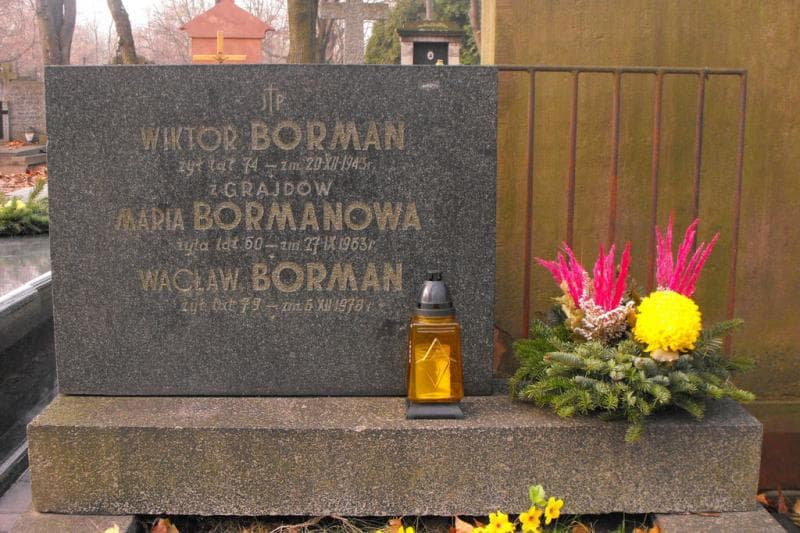 Zdjęcie grobu Maria Bormanowa (2)