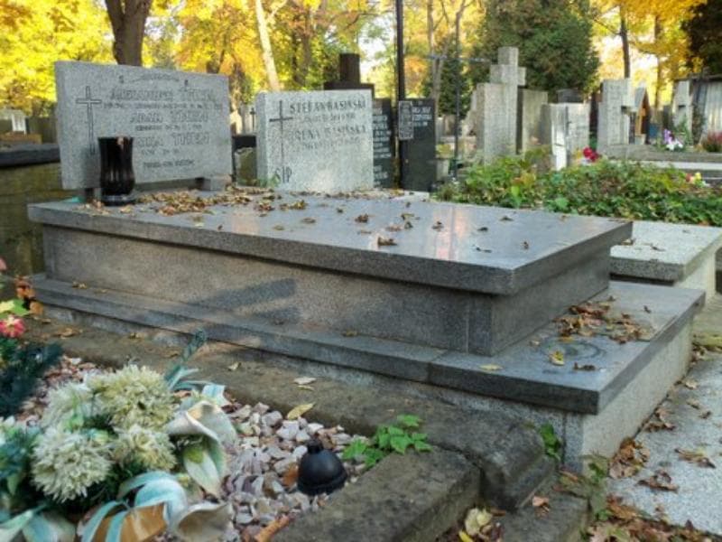 Zdjęcie grobu Adam Then (1)