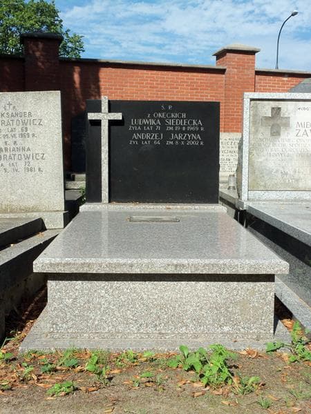Zdjęcie grobu: Andrzej Jarzyna