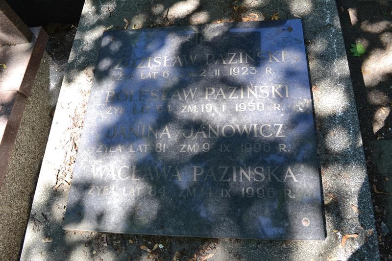Zdjęcie grobu Wacława Pazińska (2)