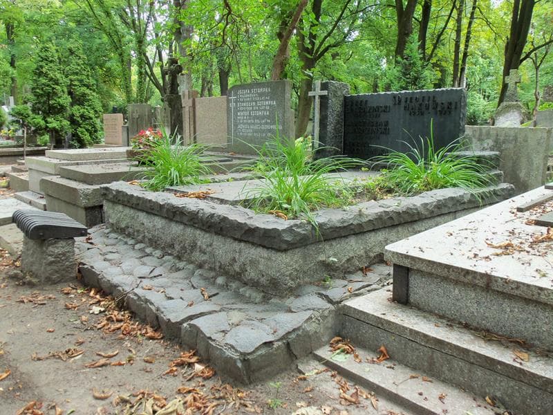 Zdjęcie grobu Józef Charaziński (1)