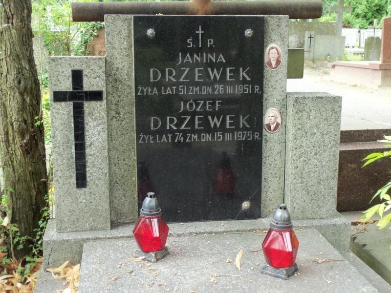 Zdjęcie grobu Józef Drzewek (2)