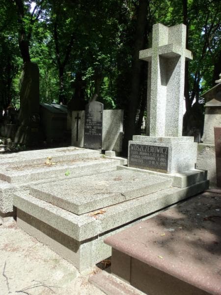 Zdjęcie grobu Romana Woszczerowicz (1)