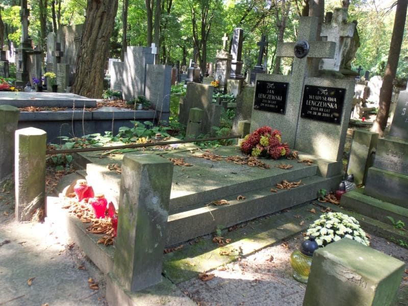 Zdjęcie grobu Władysława Lenczewska (1)