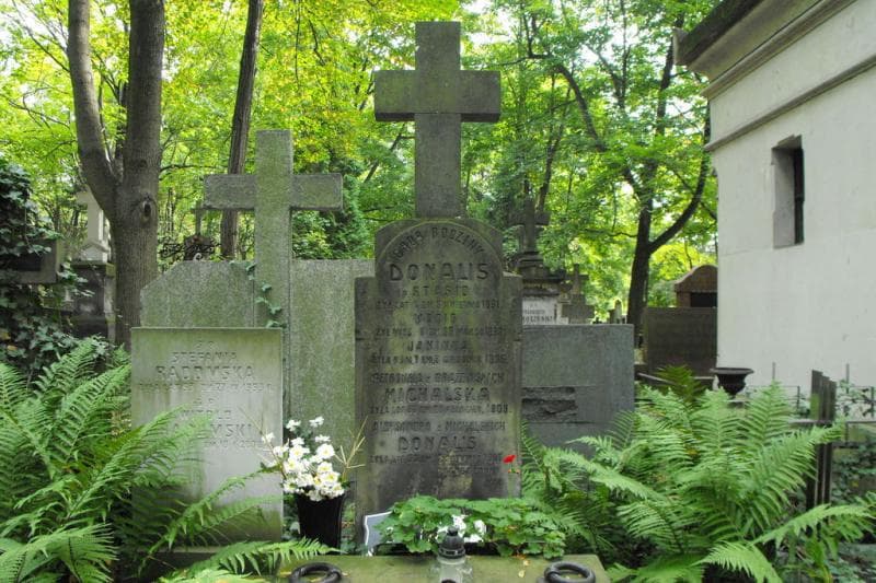 Zdjęcie grobu Wacio Donalis (2)