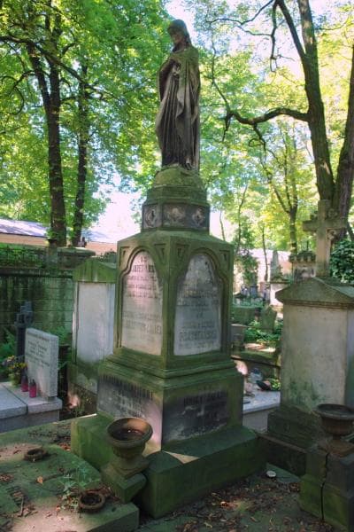 Zdjęcie grobu Paulina De Lapierre (2)